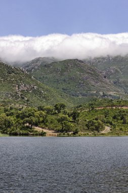 Lac de padula (padula göl) yakınındaki dağ köyü oletta nebbio bölgesi, Kuzey corsica, Fransa, Avrupa içinde