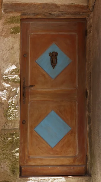 Dveře ve staré město Bonifacio, Korsika, Francie — Stock fotografie