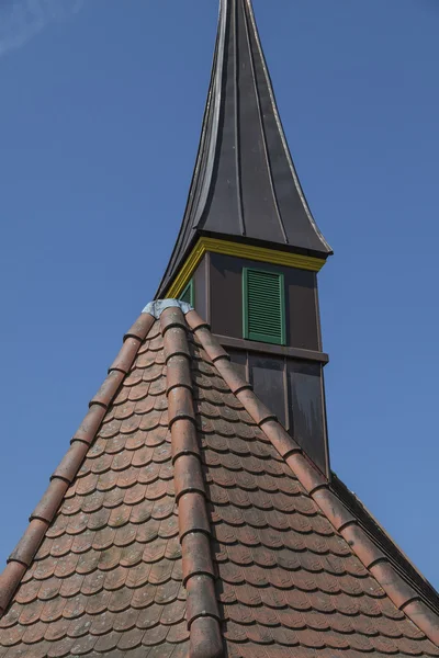 A capela para as sete dores de Marien em Hagen na floresta de Teutoburg, área de Gellenbeck no país de Osnabr=ck, foi construída no estilo de uma capela de montanha suíça, Alemanha, Europa — Fotografia de Stock