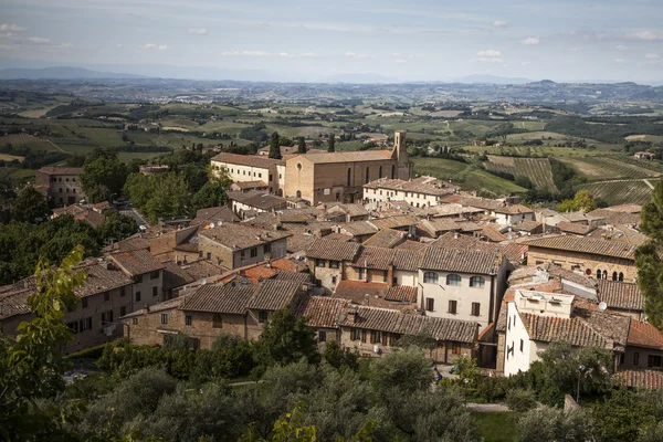 San Gimignano, uitzicht op het omliggende gebied, Toscane, Italië — Stockfoto