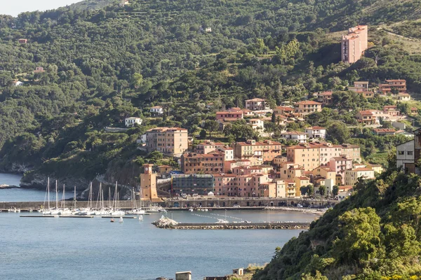 Rio Marina with harbor and watch-tower Torre dell'orologio, Elba, Tuscany, Italy — Stock Photo, Image