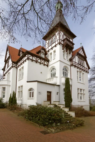 Villa Stahmer, construida en 1900 en el estilo de entramado de madera sirve a la ciudad de Georgsmarienhuette como museo hoy en día, Baja Sajonia, Alemania — Foto de Stock