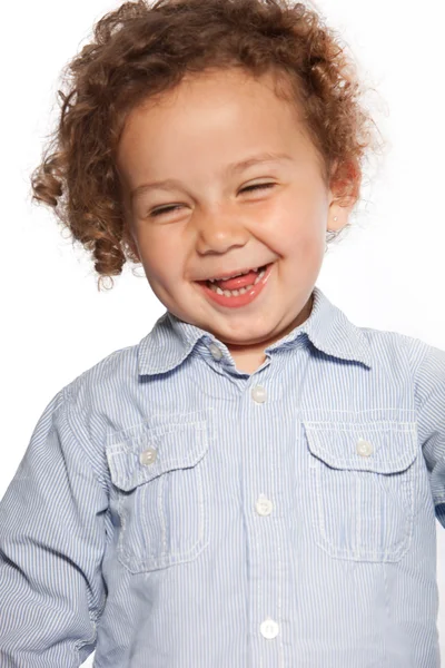 Κοντινό πλάνο ευτυχισμένη αρσενικό παιδί με σγουρά μαλλιά — Φωτογραφία Αρχείου
