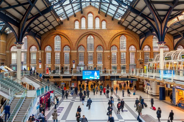 Liverpool Street station in London. — Stock Photo, Image