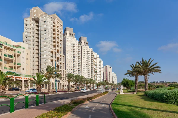 Construções metálicas em Ashqelon, Israel . — Fotografia de Stock