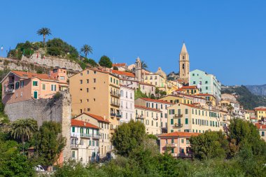 Eski şehir Ventimiglia, İtalya.