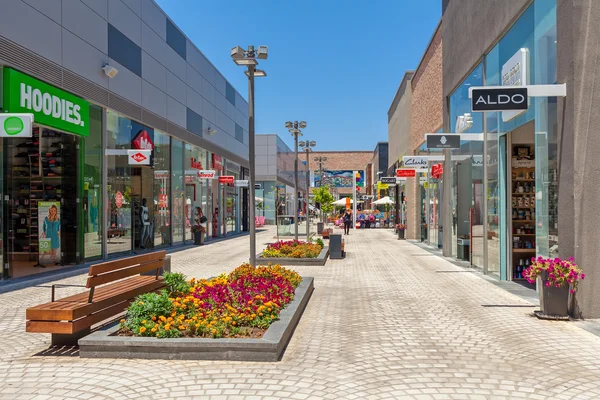 이스라엘에 있는 현대 쇼핑 센터. — 스톡 사진