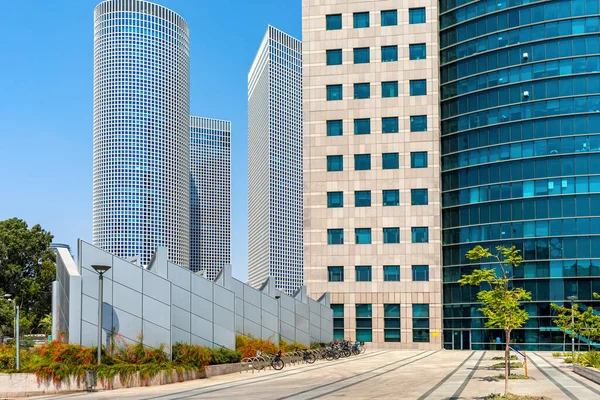 Edifícios Modernos Centro Azrieli Fundo Sob Céu Azul Tel Aviv — Fotografia de Stock