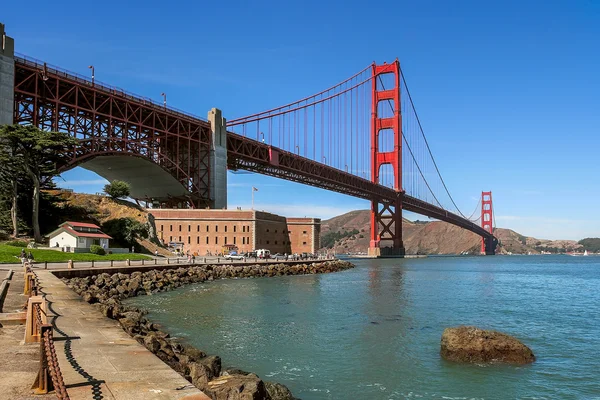 Golden Gate-bron och Fort Point. — Stockfoto