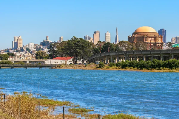 Blick auf die Innenstadt von San Francisco. — Stockfoto