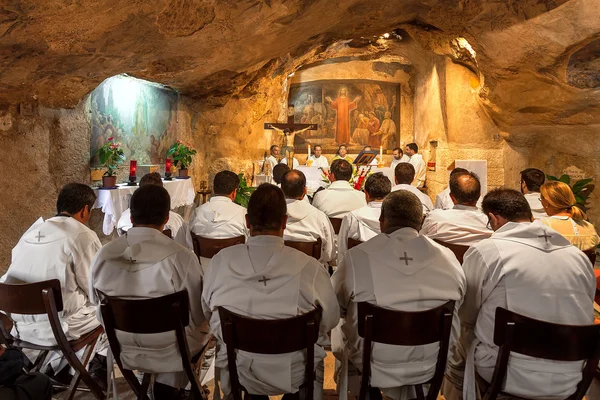 Monks in Grotto of Gethsemane. — Stock Photo, Image