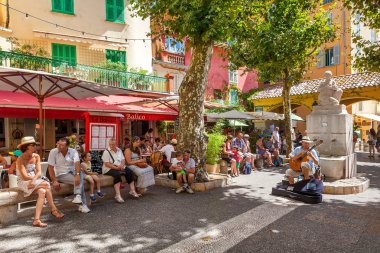 Menton, Fransa'nın sokak hayatı.