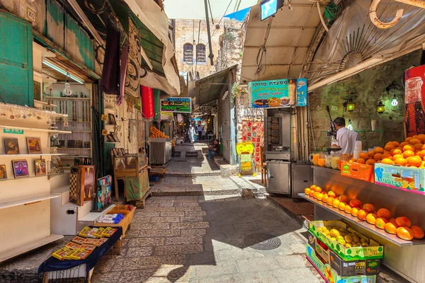 Oude bazaar in Jeruzalem, Israël. — Stockfoto