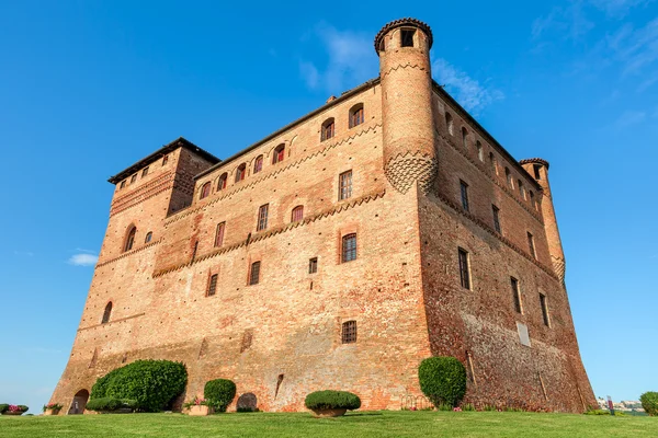 Antiguo castillo en Italia . —  Fotos de Stock