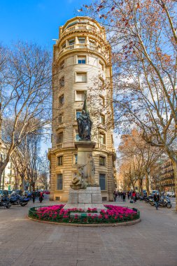 Barcelona, İspanya Rafael Casanova heykeli.