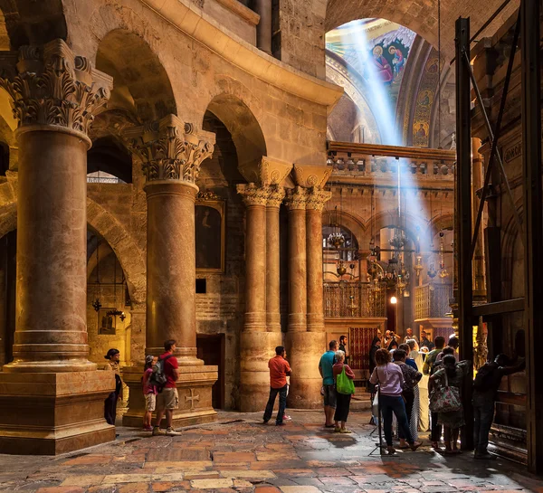 Dentro de la Iglesia del Santo Sepulcro . —  Fotos de Stock