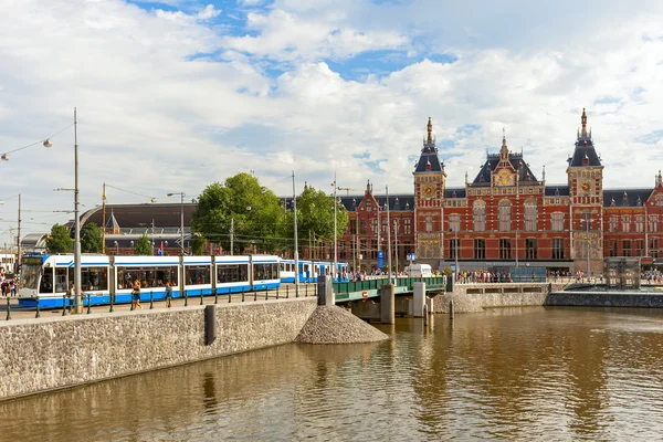 Вид на вокзал Cental в Амстердаме . — стоковое фото