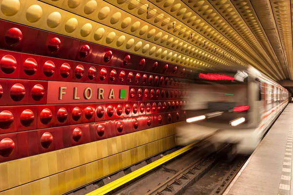 Metrostation in Prag. — Stockfoto
