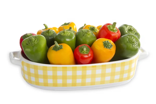 Färgglada paprica i en vacker skål — Stockfoto
