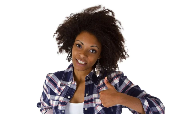 Atractiva mujer africana con el pulgar hacia arriba — Foto de Stock