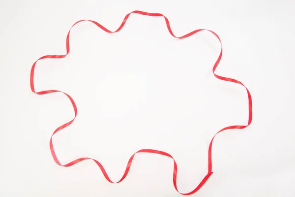 Red Wavy Ribbon Multiangle Shape White Copy Space — Stock Photo, Image