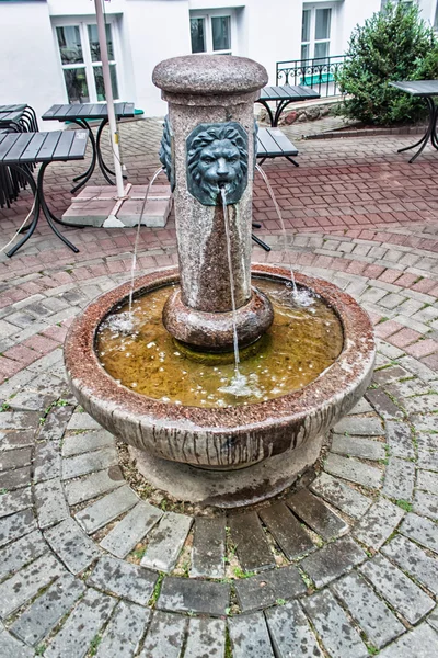 Small fountain