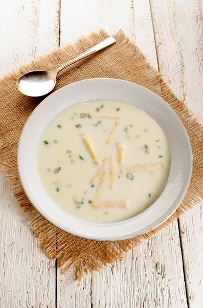 新鮮なパセリ、アスパラガス スープ — ストック写真