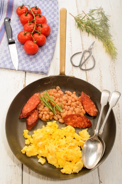 Spanish breakfast with scrambled eggs — Stock Photo, Image
