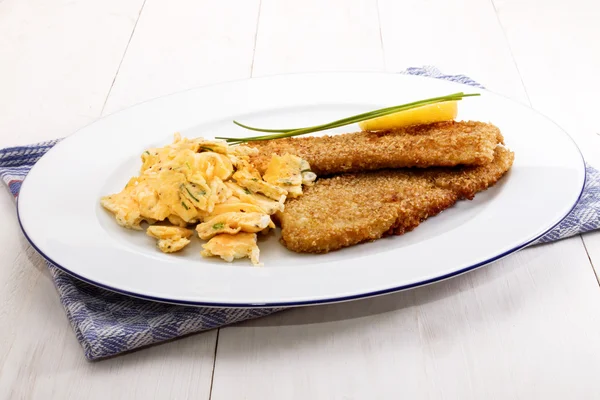 Schottisches Frühstück mit Kipper gebraten mit Haferkleie — Stockfoto