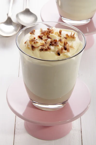 Postre de vainilla en un vaso — Foto de Stock