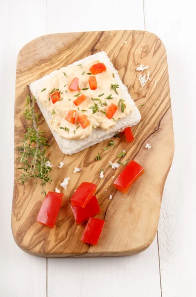 Soft cheese with red bell pepper — Stock Photo, Image