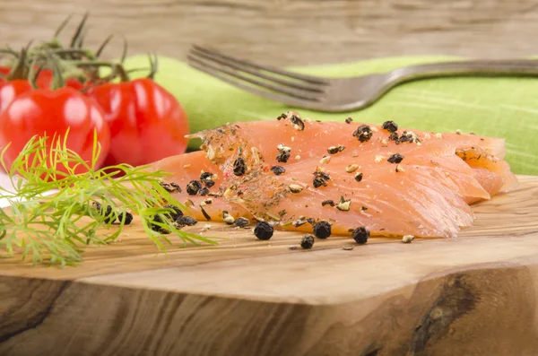 Spicy irish wild salmon with pepper and dill — Stock Photo, Image