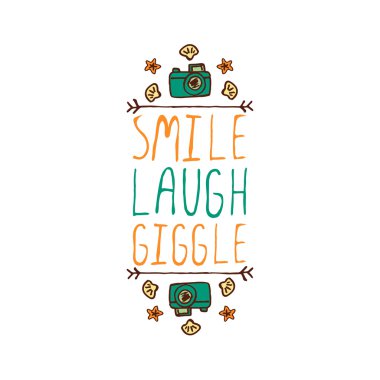 El-kabataslak tipografik öğe ile fotoğraf makinesi, kabuk ve deniz yıldızı