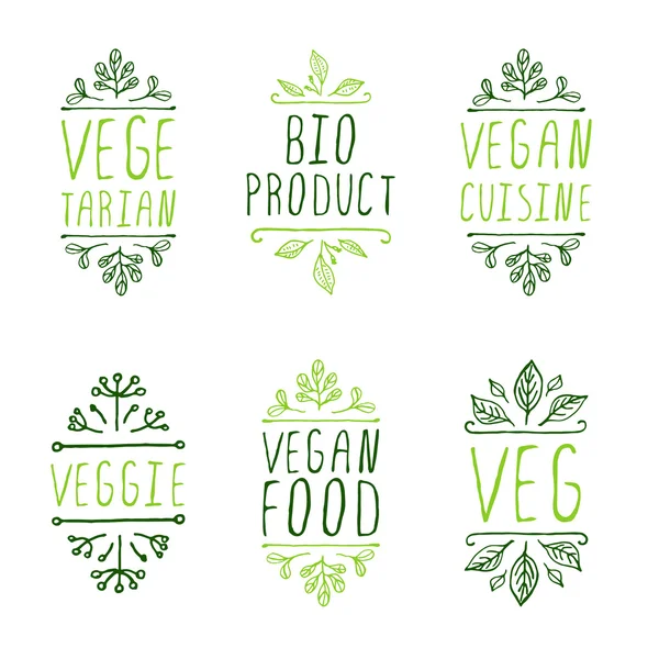 Elemen tipografi sketsa tangan. Label produk vegan . - Stok Vektor