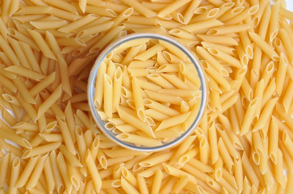 Close Up de massa italiana crua amarela — Fotografia de Stock