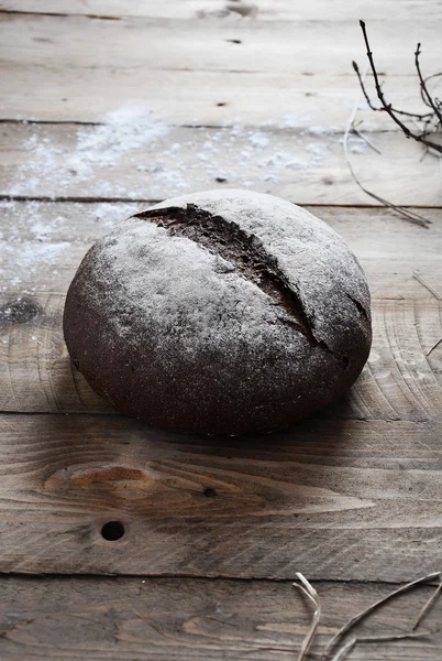 Färskt retro vintage bröd på trä — Stockfoto