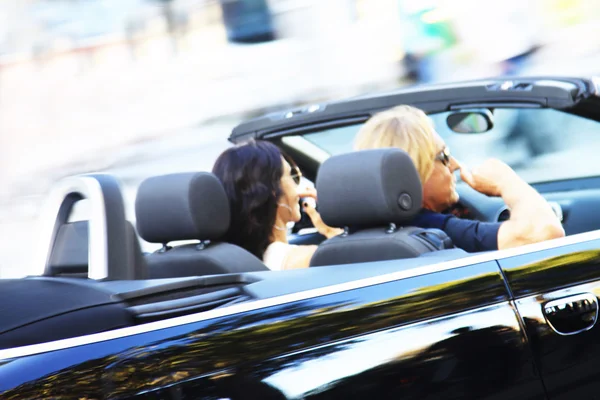 Couple in a car — Stock Photo, Image