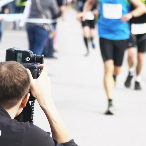 Foto reporter på jobbet — Stockfoto