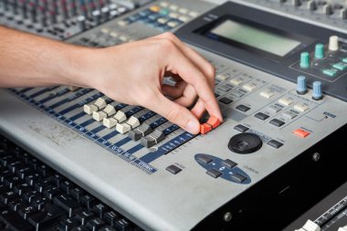 Uzmanları el Studio ses karıştırıcı çalışma
