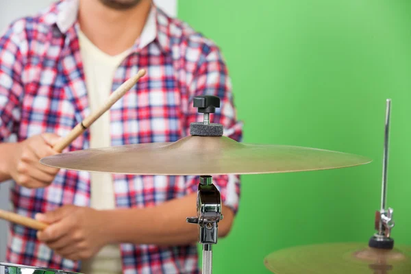 Buik van professionele spelen Cymbal — Stockfoto