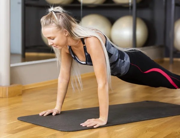 Mat Gym şınav aktif kadın