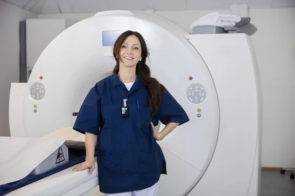 Retrato de radiologista feminino — Fotografia de Stock