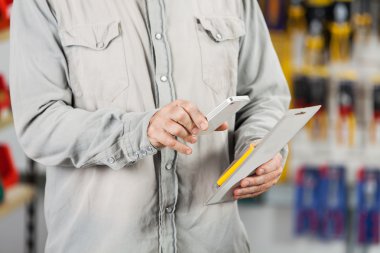 Müşteri aracı paket Mobilephone aracılığıyla tarama