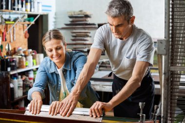 Çekçek kullanın için meslektaşım yardımcı işçi