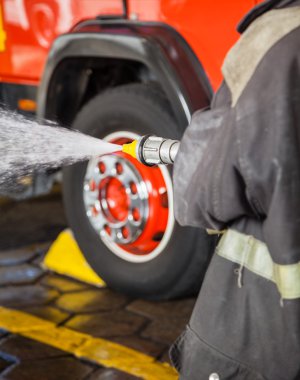 İtfaiyeye pratik Firewoman