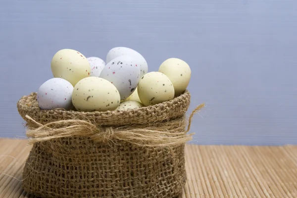 Huevos de Pascua de chocolate —  Fotos de Stock