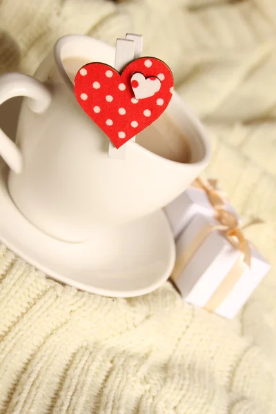 Coffee and gifts for loved ones — Stock Photo, Image