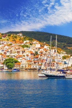 Skopelos eski şehir-olarak görüldü ve su