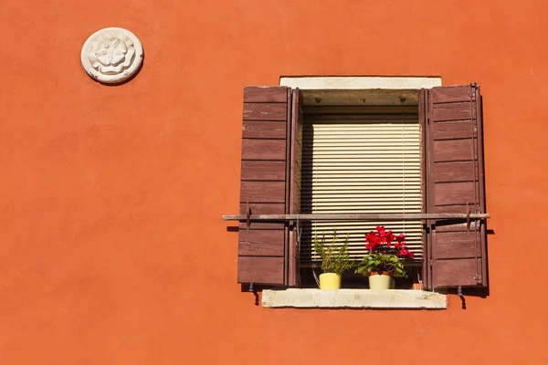 Details van windows, Venetië, Italië — Stockfoto