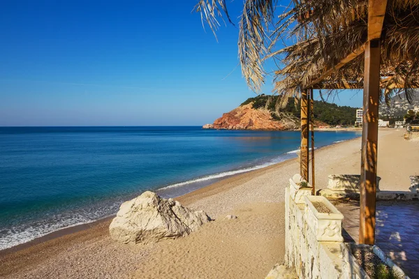 Playa de Sutomore en Montenegro al amanecer — Foto de Stock